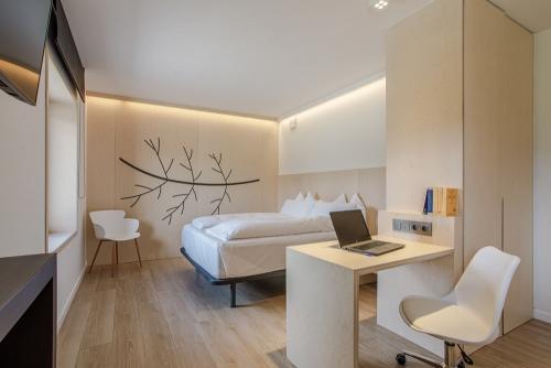 Hotel Muntanya - bedroom